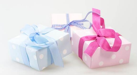 鄭州禮品公司：同事之間如何送禮