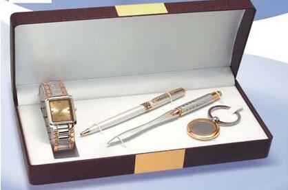 挑選商務(wù)禮品四字訣——新、奇、精、品